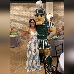 Lulu's blue and white floral dress